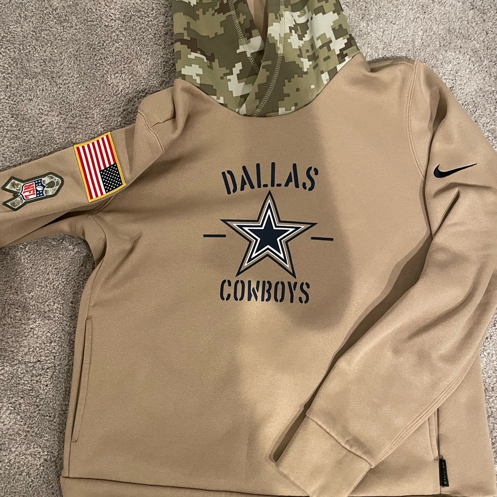 Dallas Cowboys Hoodie- Medium